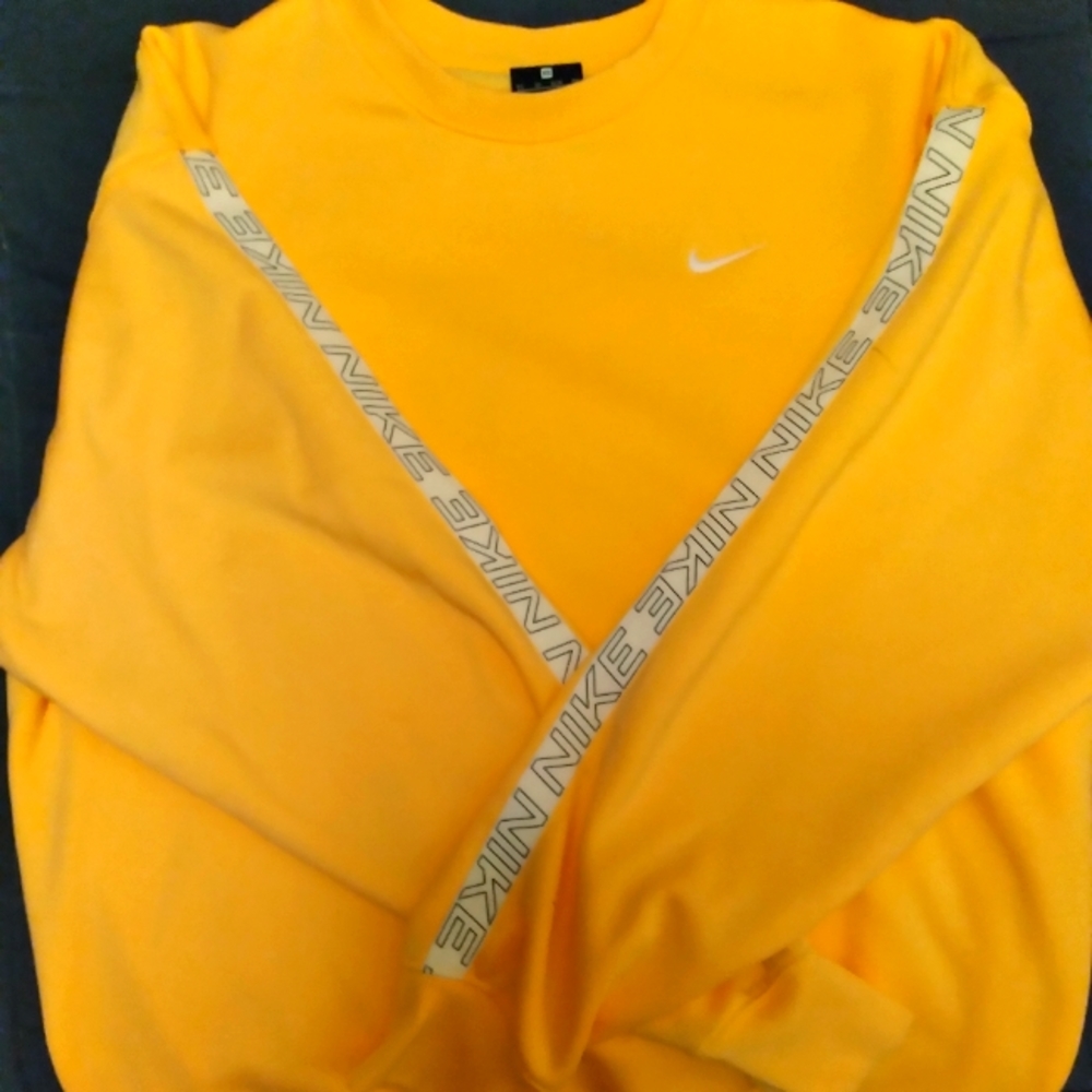 Womens Nike Sweatshirt